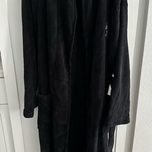 U.S. Polo Assn. Black Plush Bath Robe